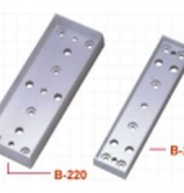 Hộp che chop thanh hít của khóa từ